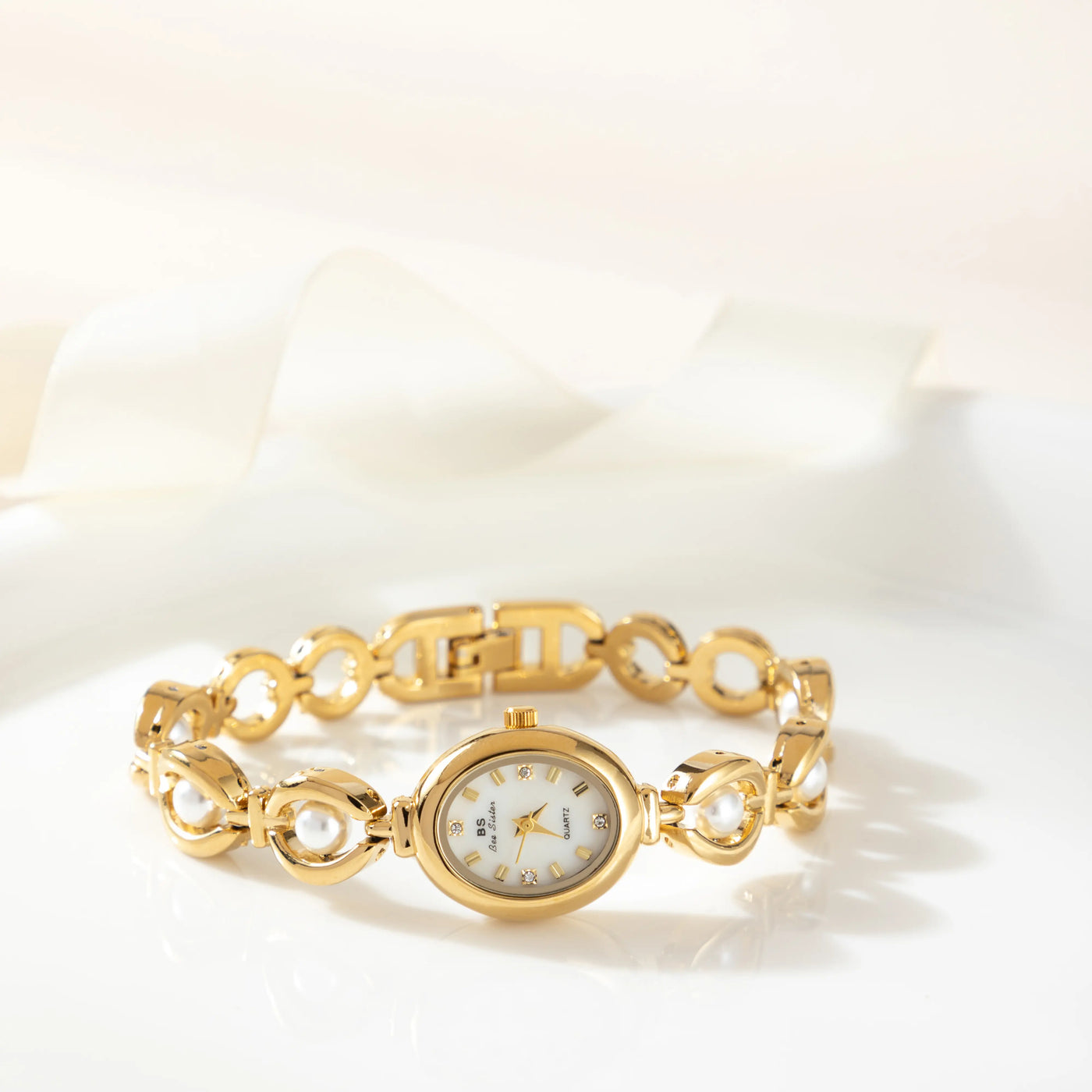 Wentworth© Lora | 14K Gold Elegance